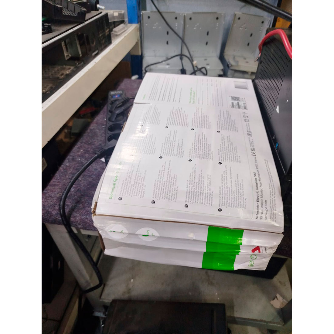 Источник бесперебойного питания APC Easy UPS BV800I-GR