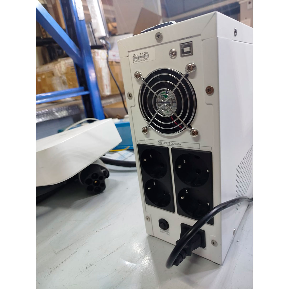 Источник бесперебойного питания SVC GS-1100