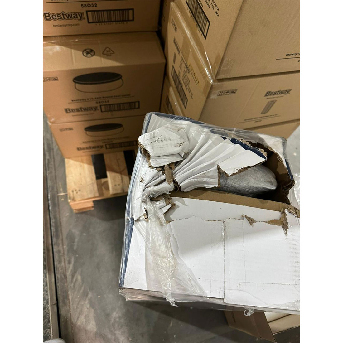 Каркасный бассейн Bestway 56406